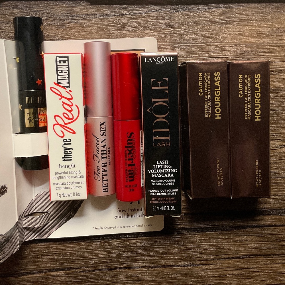 [NWT] a set of MASCARA — 7 MASCARA